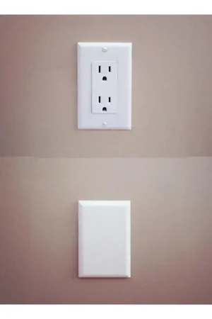 Dreambaby CoverPlug White Plastic Outlet Cover 2 pk Buy Today